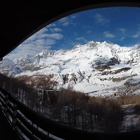 Erza Due - Cervinia Ski In Ski Out Apartment